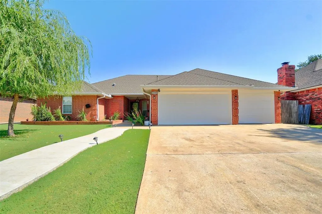Front exterior — 1209 SW 113th Street, Oklahoma City, OK 73170