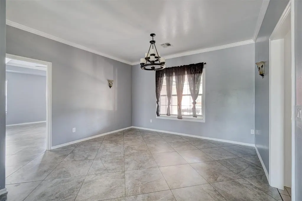 Photo 7 — 1209 SW 113th Street, Oklahoma City, OK 73170