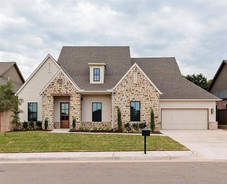 Front exterior — 2316 Pallante Street, Edmond, OK 73034