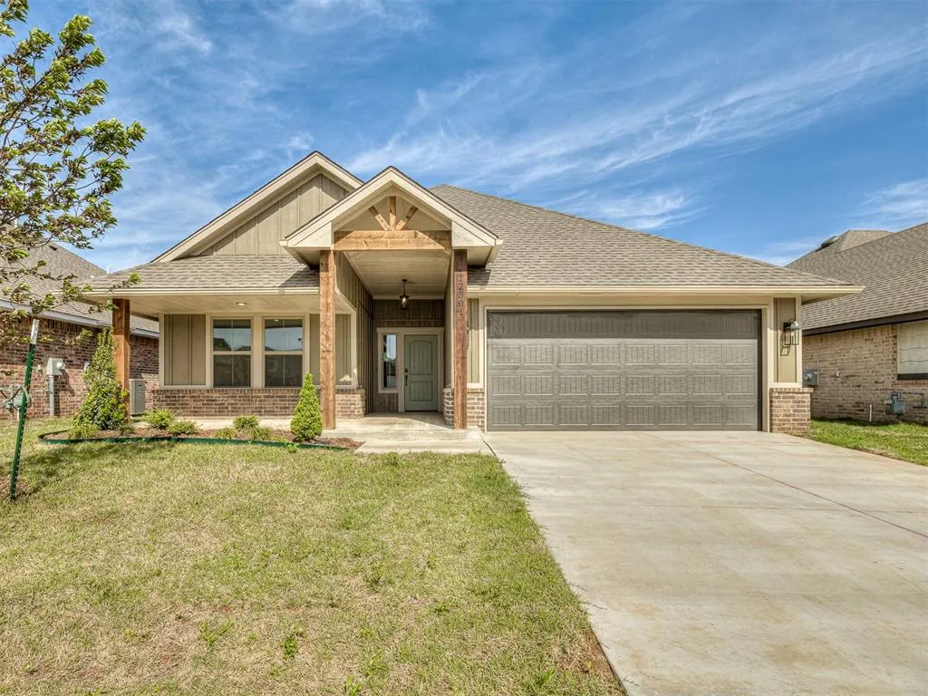 Front exterior — 12501 Dolche Vita Drive, Yukon, OK 73099