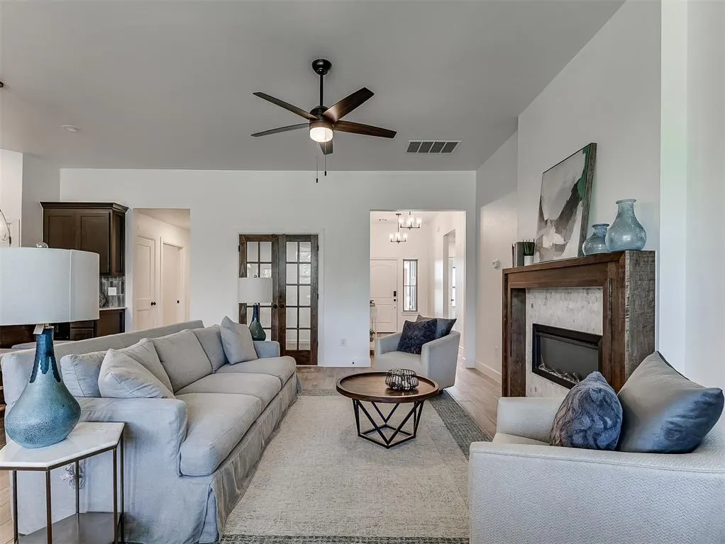 Photo 6 — 12501 Dolche Vita Drive, Yukon, OK 73099