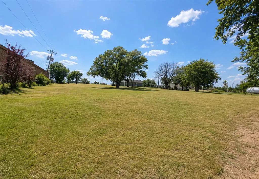 Photo 10 — 5603 N Harrison Street, Shawnee, OK 74804