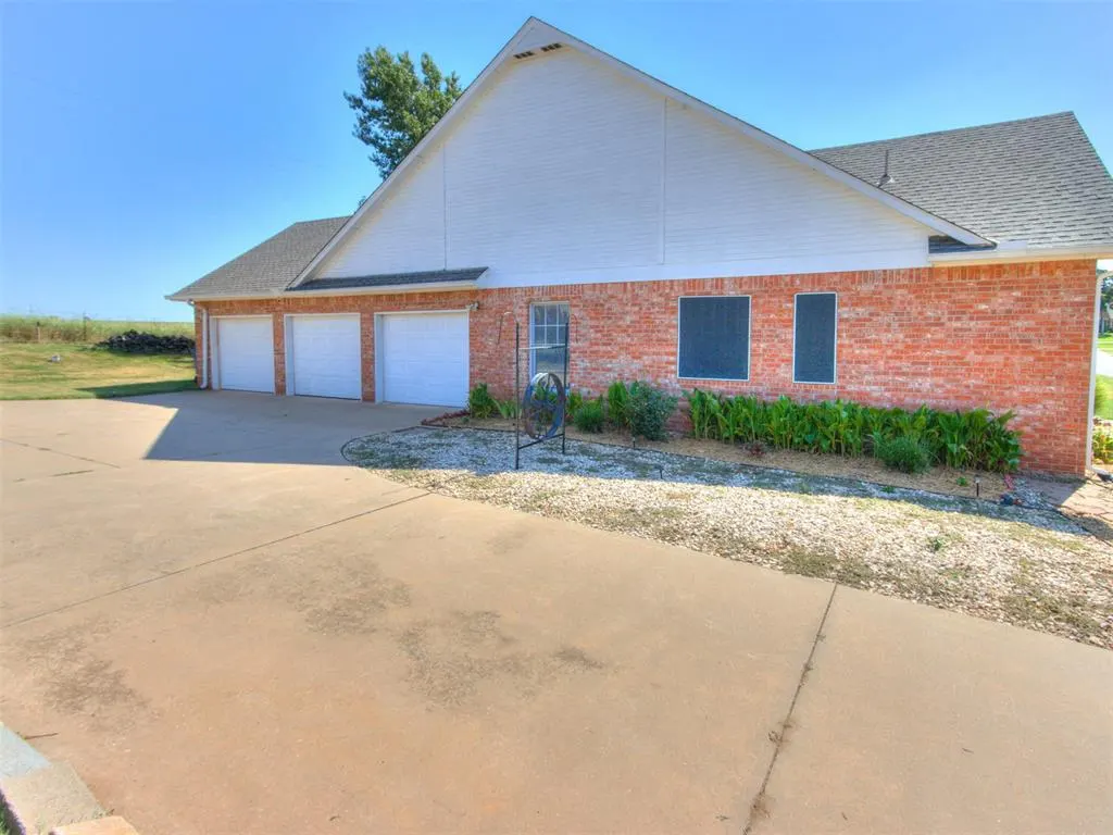 Photo 49 — 4720 W Canyon Road, Guthrie, OK 73044