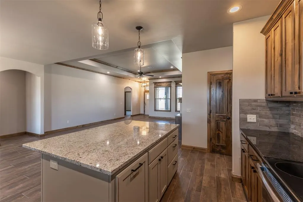 Photo 7 — 2433 Raven Circle, Blanchard, OK 73010