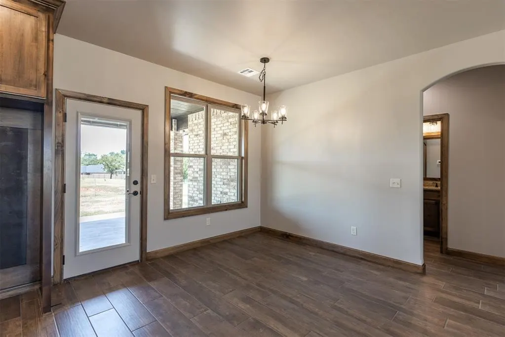 Photo 9 — 2433 Raven Circle, Blanchard, OK 73010
