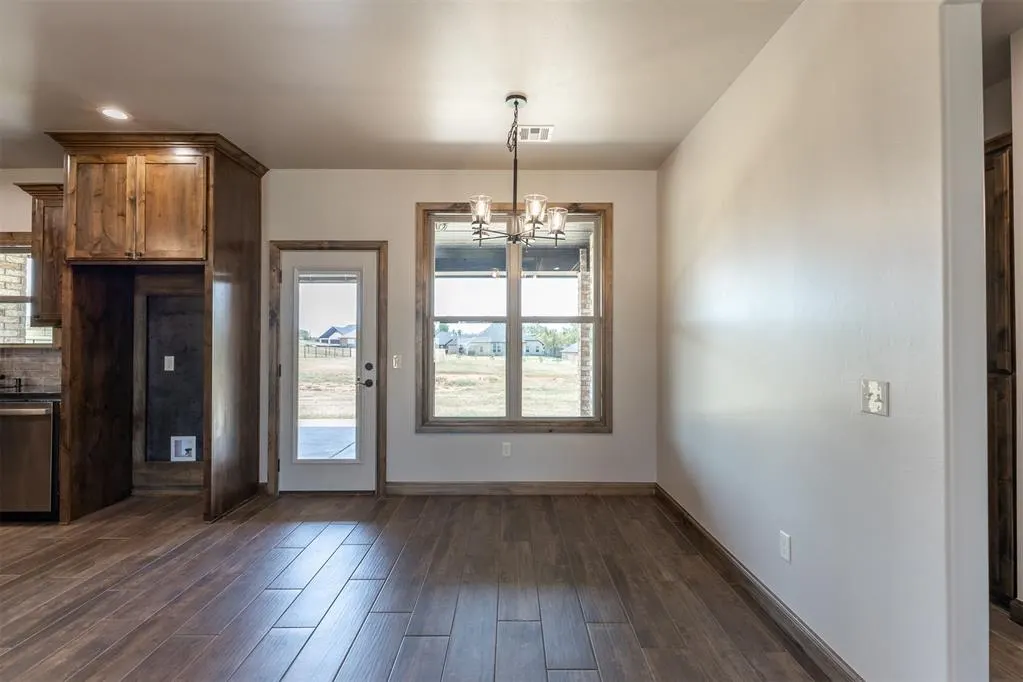 Photo 10 — 2433 Raven Circle, Blanchard, OK 73010