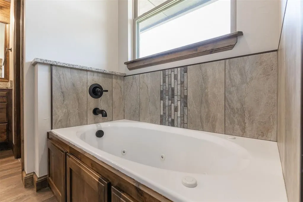 Photo 18 — 2433 Raven Circle, Blanchard, OK 73010