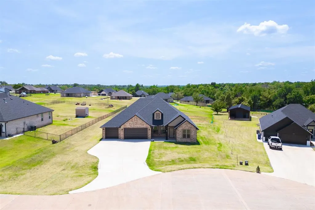 Photo 41 — 2433 Raven Circle, Blanchard, OK 73010