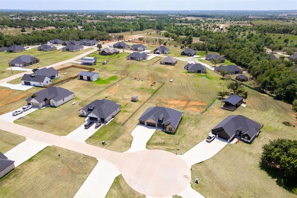 Photo 48 — 2433 Raven Circle, Blanchard, OK 73010