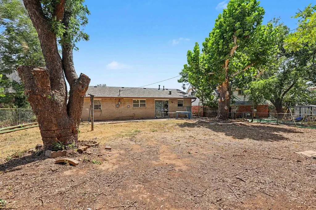 Photo 18 — 4825 Trapp Drive, Oklahoma City, OK 73115