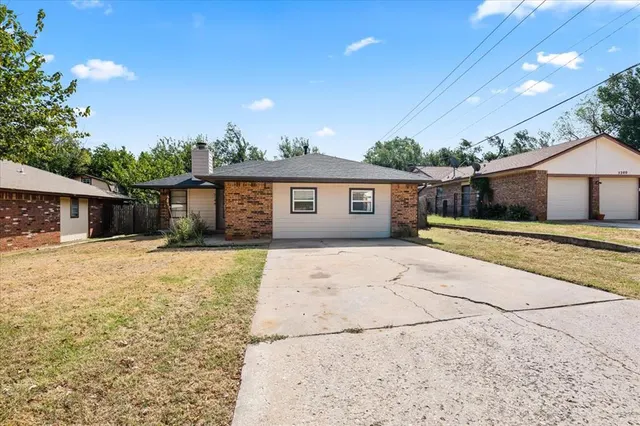 Photo 2 — 5144 Gaines Street, Oklahoma City, OK 73135