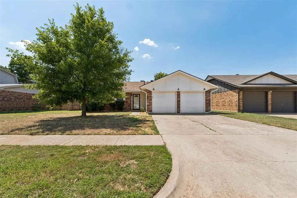 Front exterior — 213 S Silver Drive, Mustang, OK 73064
