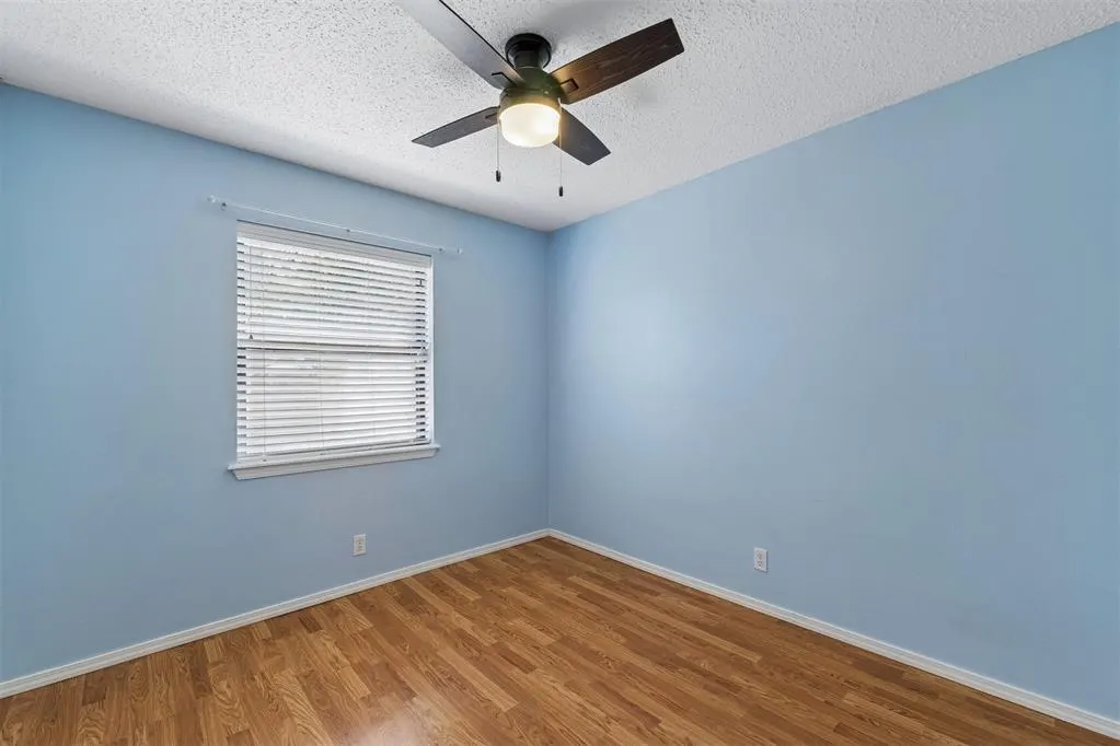 Photo 21 — 213 S Silver Drive, Mustang, OK 73064