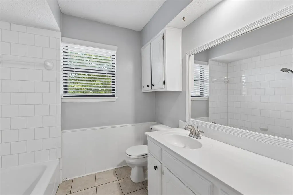 Photo 23 — 213 S Silver Drive, Mustang, OK 73064