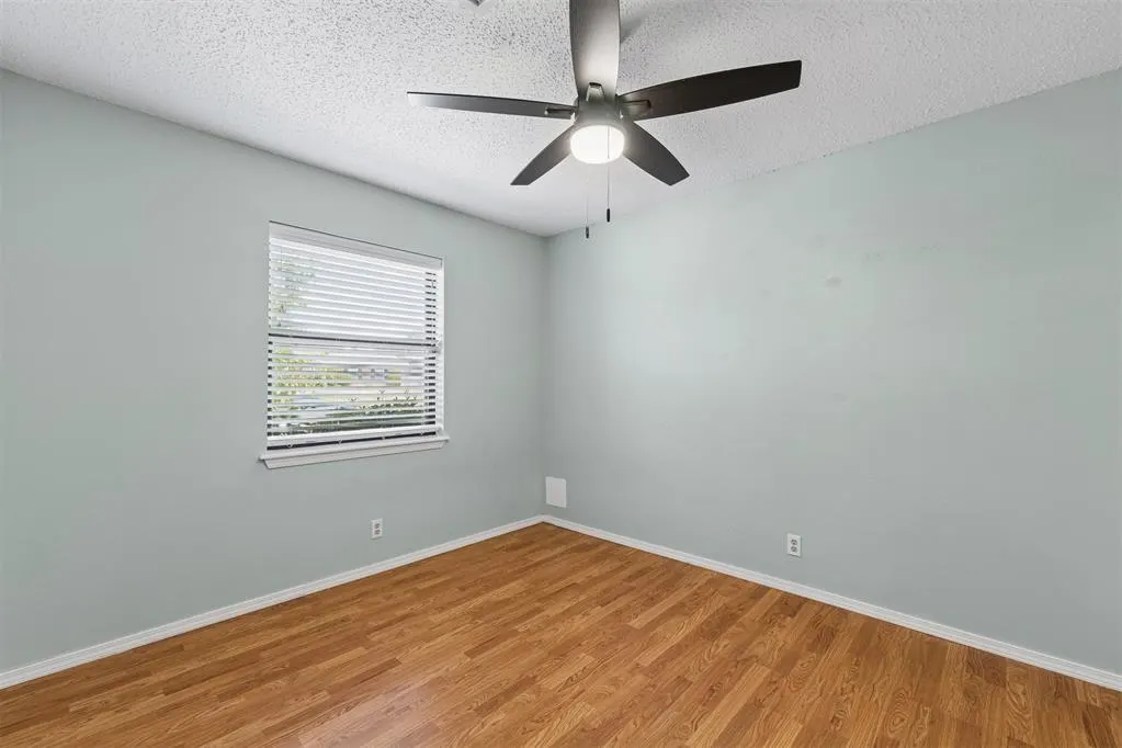 Photo 25 — 213 S Silver Drive, Mustang, OK 73064