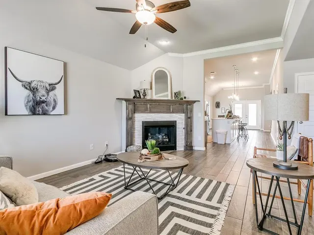 Photo 3 — 1096 SE 17th Street, Newcastle, OK 73065
