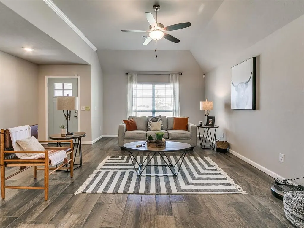 Photo 4 — 1096 SE 17th Street, Newcastle, OK 73065