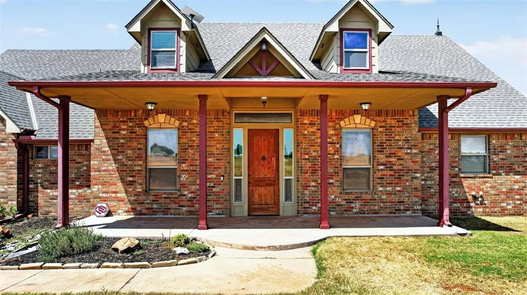 Photo 4 — 30454 Wolf Creek Lane, Cashion, OK 73016