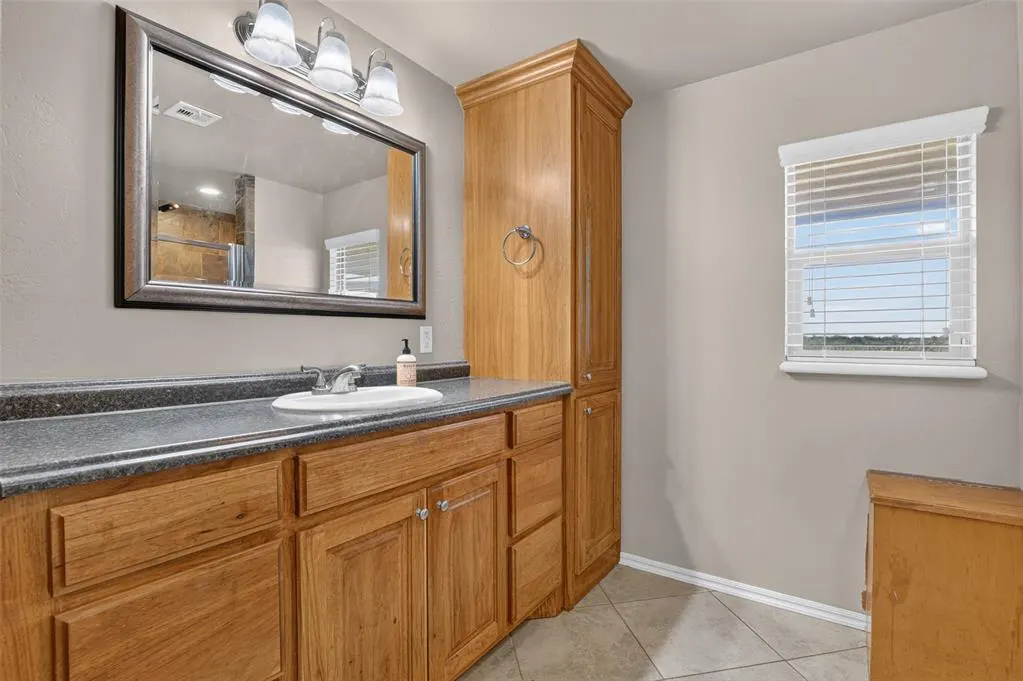 Photo 39 — 30454 Wolf Creek Lane, Cashion, OK 73016
