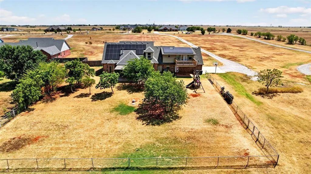Photo 48 — 30454 Wolf Creek Lane, Cashion, OK 73016