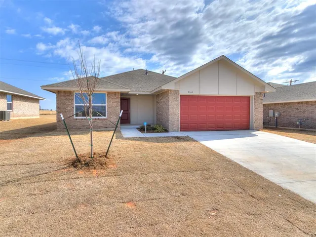 Photo 2 — 3140 Pennington Street, Harrah, OK 73045