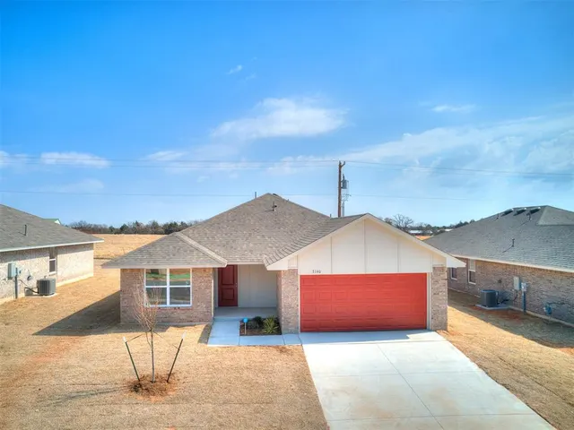 Photo 3 — 3140 Pennington Street, Harrah, OK 73045