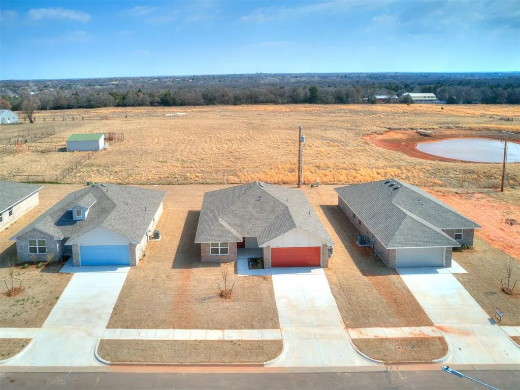 Photo 4 — 3140 Pennington Street, Harrah, OK 73045
