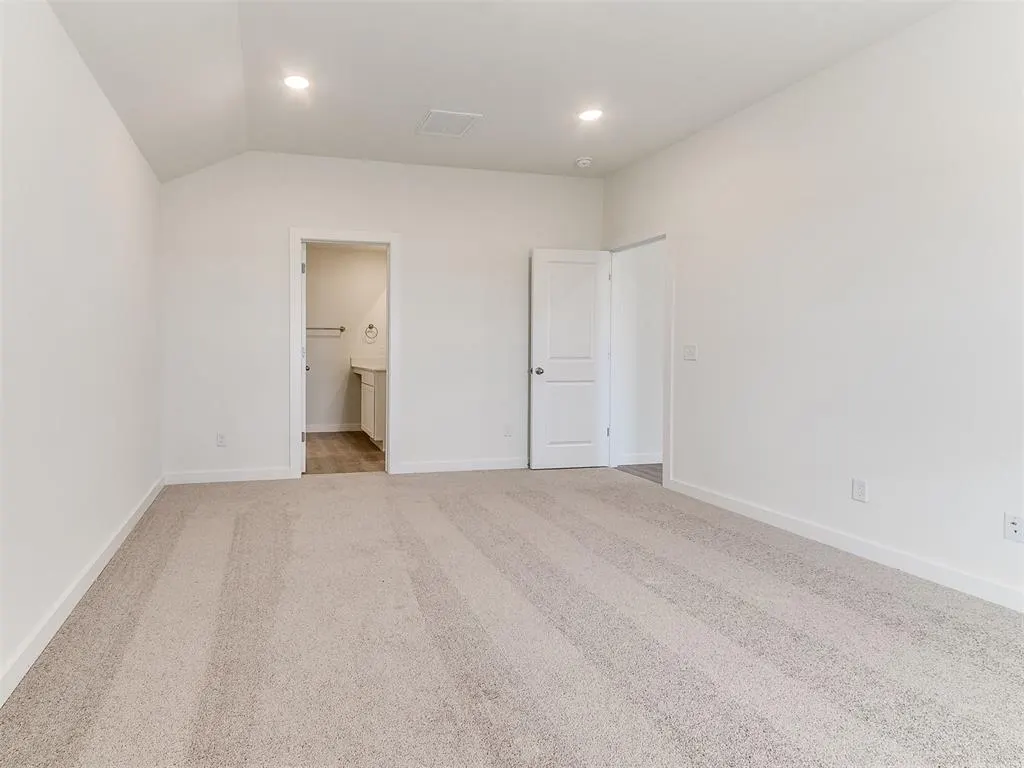Photo 18 — 3140 Pennington Street, Harrah, OK 73045