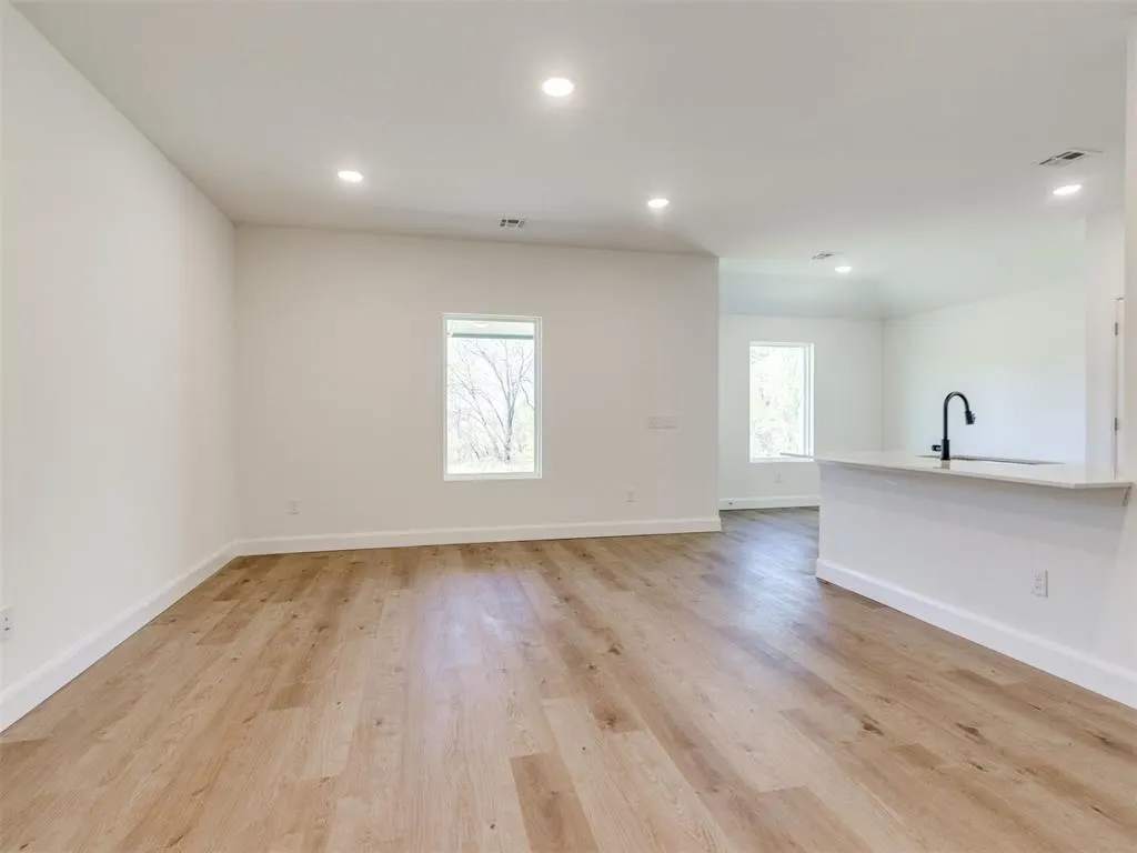 Photo 3 — 2041 Brush Creek Way, Newcastle, OK 73065