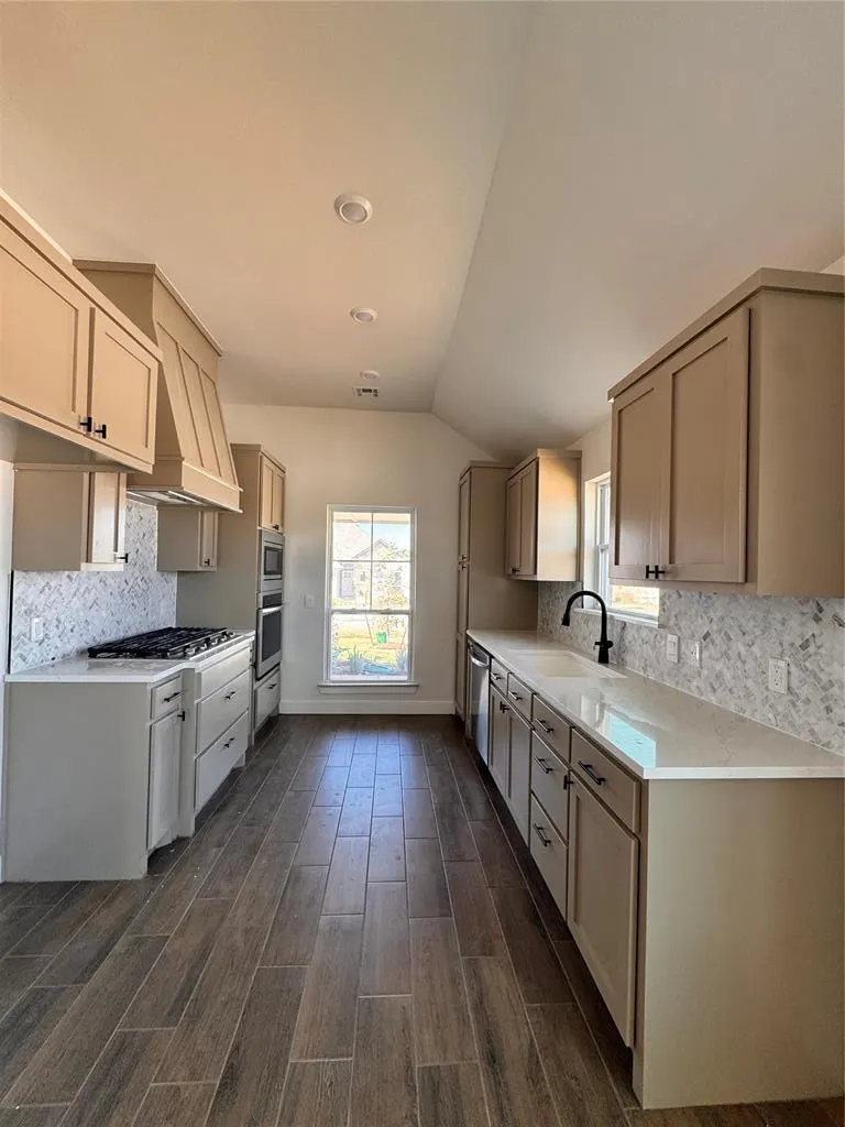 Photo 2 — 1328 Colonial Avenue, Tuttle, OK 73089