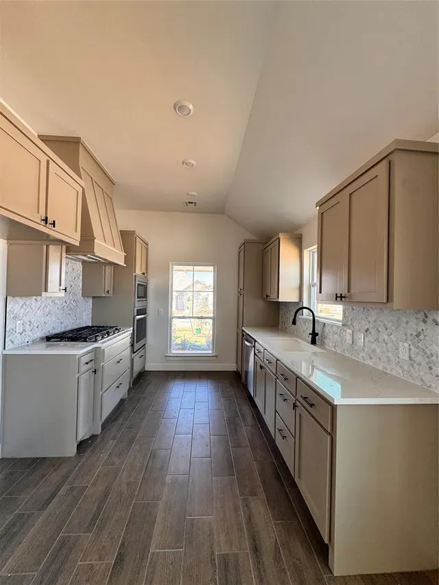 Photo 2 — 1328 Colonial Avenue, Tuttle, OK 73089