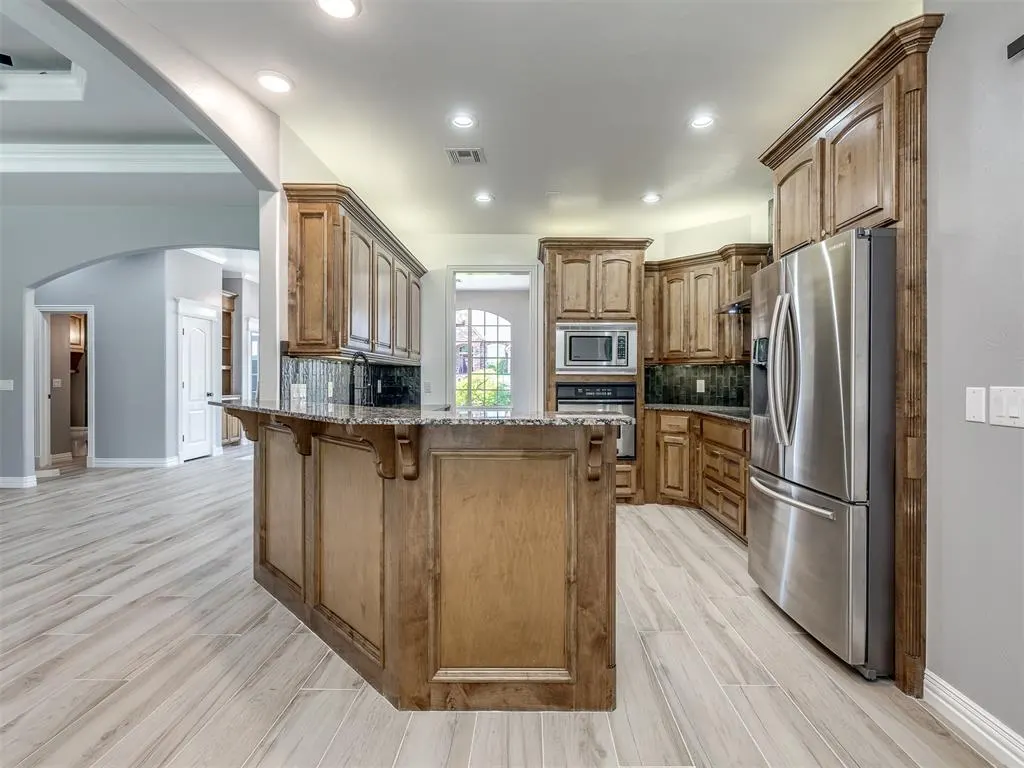 Photo 13 — 407 Canterbury Road, Midwest City, OK 73130