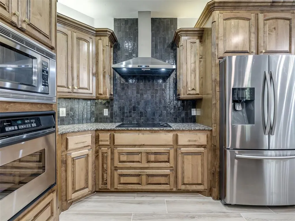 Photo 15 — 407 Canterbury Road, Midwest City, OK 73130