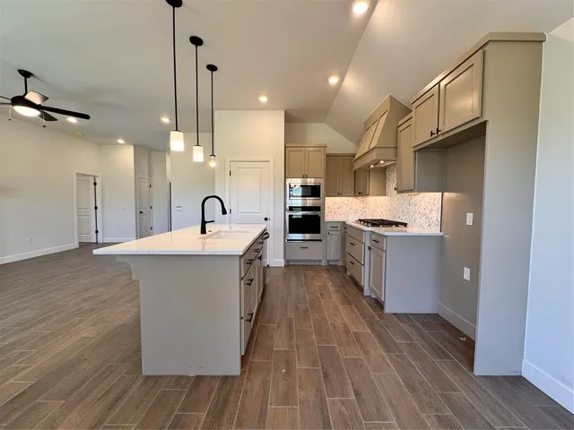Photo 6 — 1312 Colonial Avenue, Tuttle, OK 73089