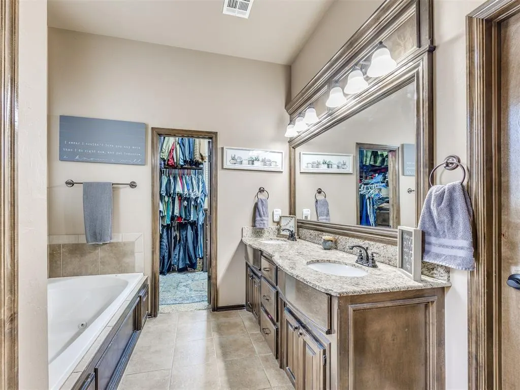 Photo 19 — 12405 Heathfield Lane, Oklahoma City, OK 73173