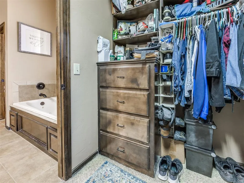 Photo 22 — 12405 Heathfield Lane, Oklahoma City, OK 73173