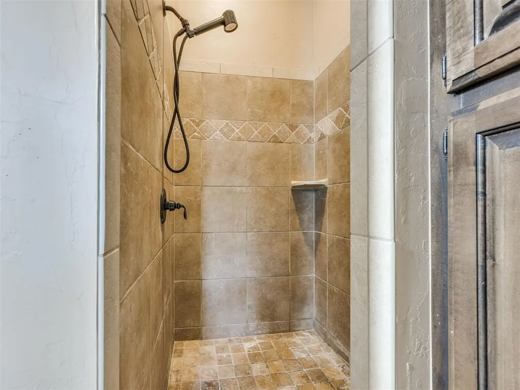 Photo 24 — 12405 Heathfield Lane, Oklahoma City, OK 73173