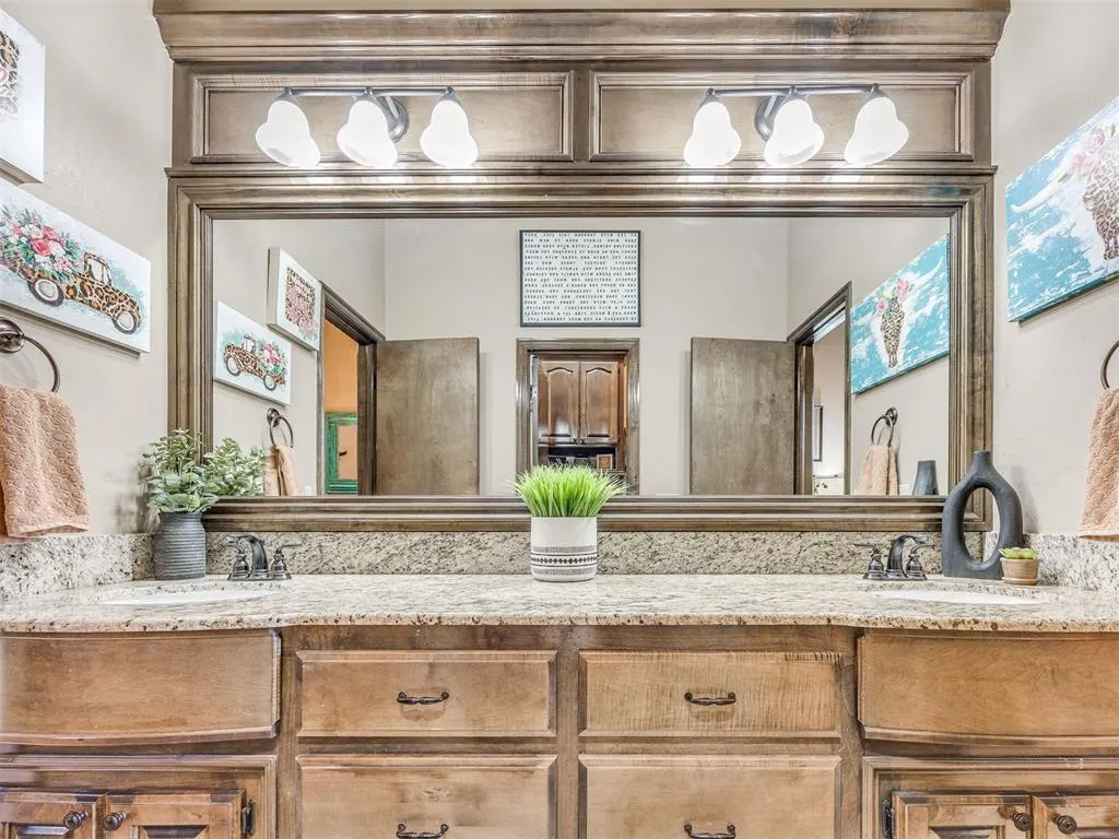 Photo 33 — 12405 Heathfield Lane, Oklahoma City, OK 73173