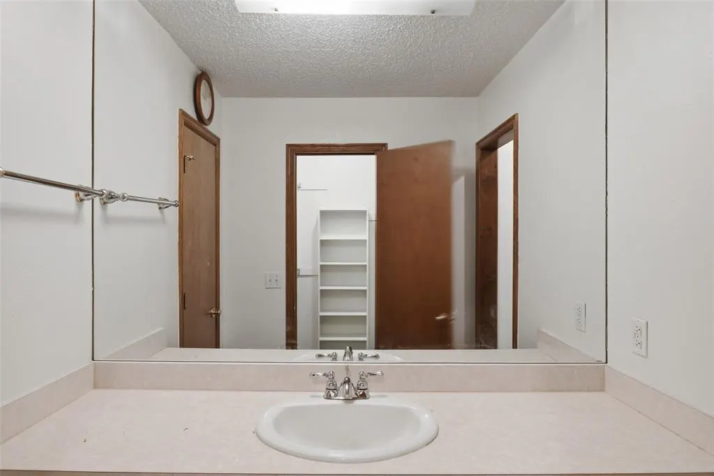 Photo 18 — 10337 Kendal Avenue, Yukon, OK 73099