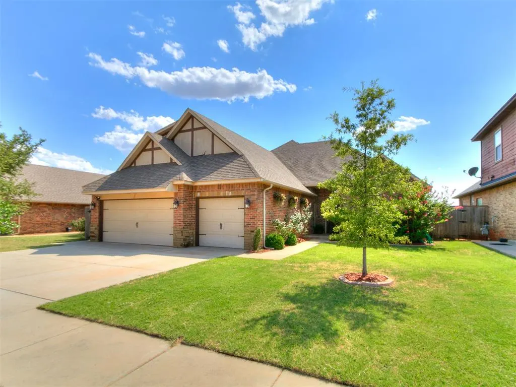 Front exterior — 18305 Haslemere Lane, Edmond, OK 73012