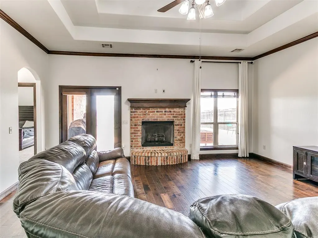 Photo 6 — 18305 Haslemere Lane, Edmond, OK 73012