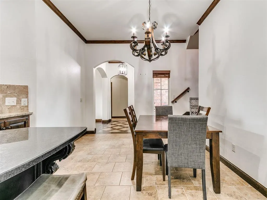 Photo 14 — 18305 Haslemere Lane, Edmond, OK 73012
