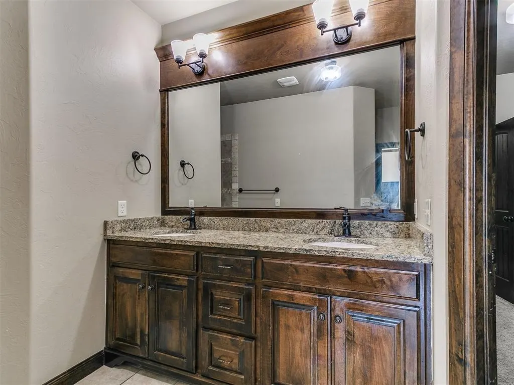 Photo 21 — 18305 Haslemere Lane, Edmond, OK 73012