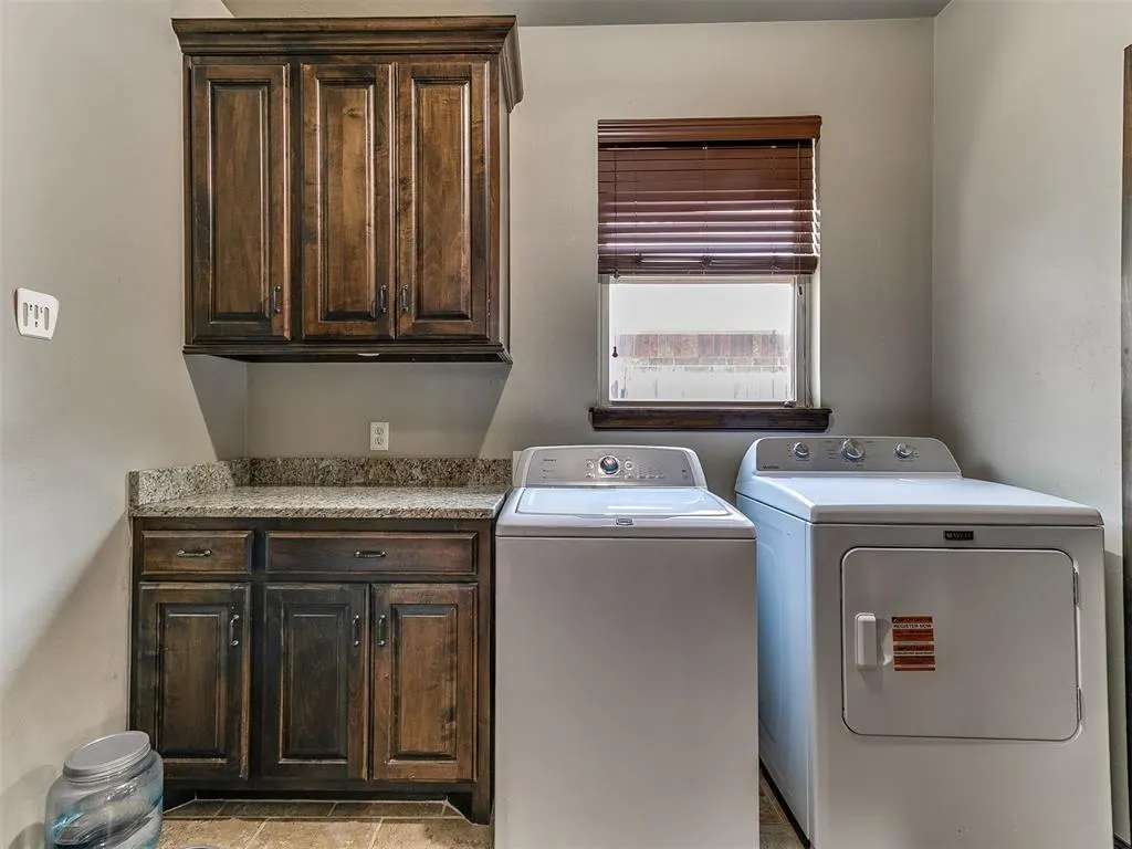 Photo 33 — 18305 Haslemere Lane, Edmond, OK 73012