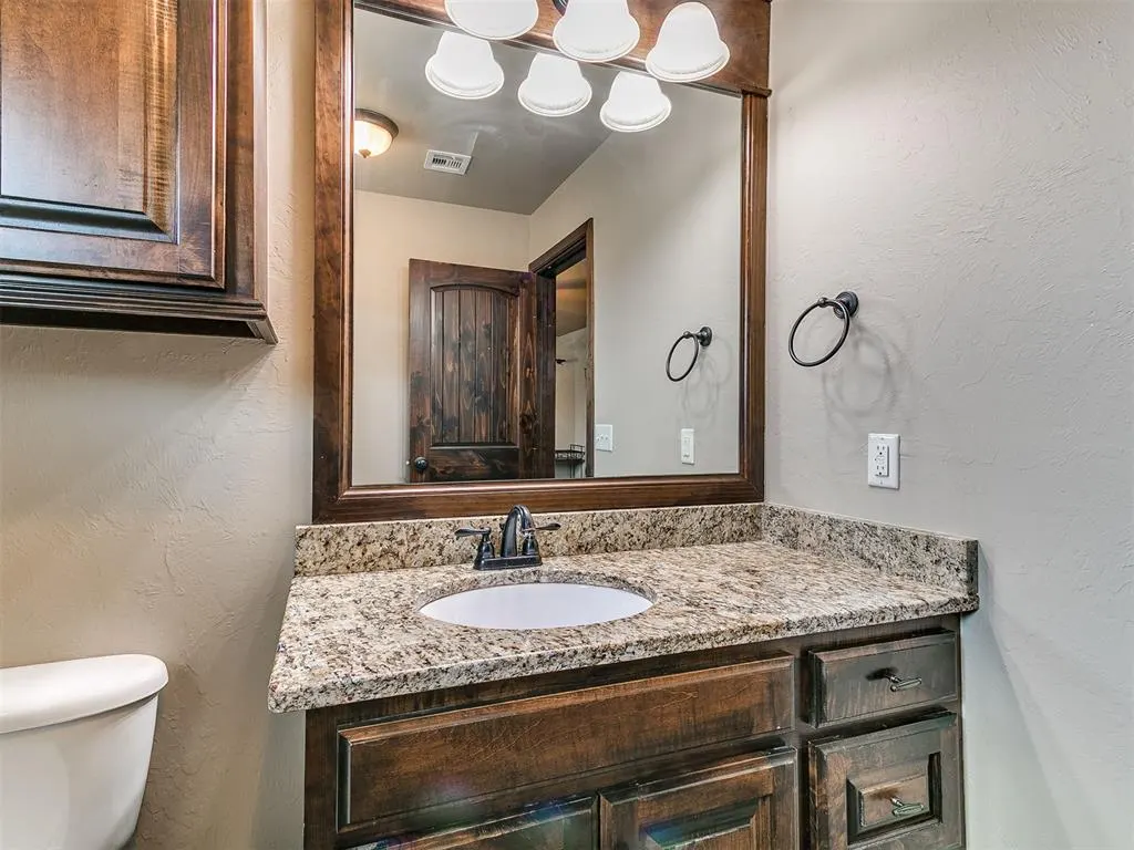 Photo 41 — 18305 Haslemere Lane, Edmond, OK 73012
