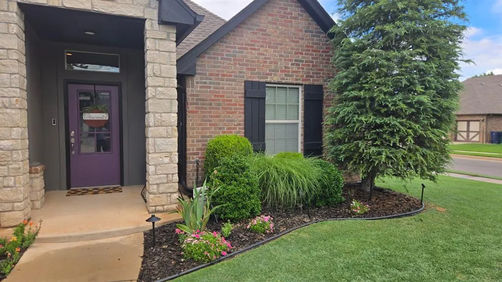 Front exterior — 1501 NW 172nd Street, Edmond, OK 73012
