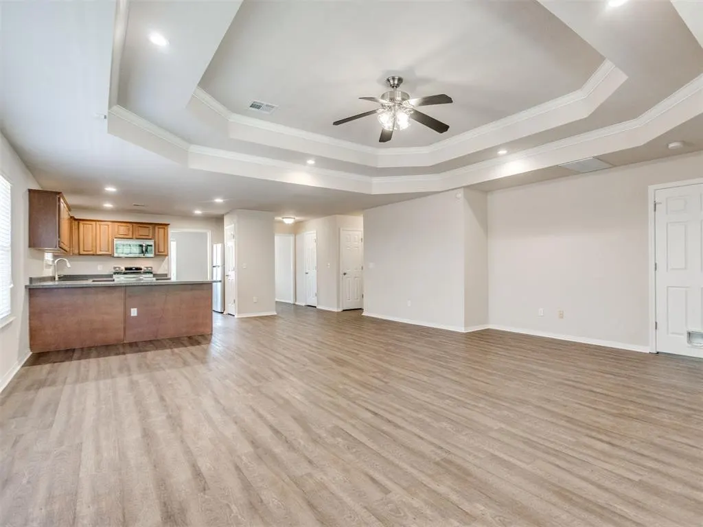Photo 2 — 613 SE 26th Street, Oklahoma City, OK 73129
