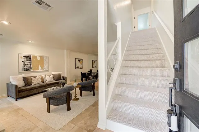 Photo 3 — 6204 Waterford Boulevard 23, Oklahoma City, OK 73118