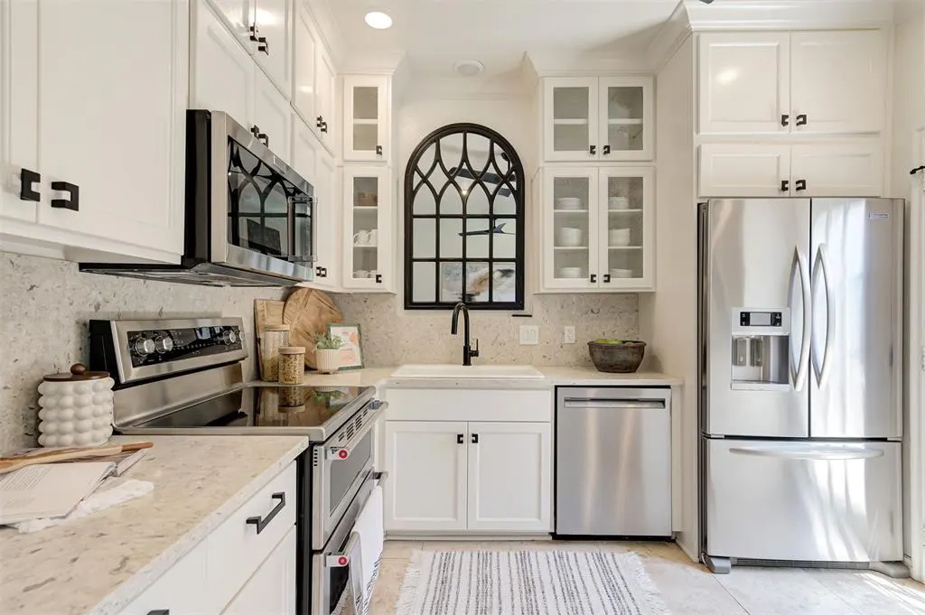 Photo 9 — 6204 Waterford Boulevard 23, Oklahoma City, OK 73118