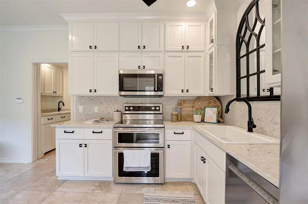 Photo 10 — 6204 Waterford Boulevard 23, Oklahoma City, OK 73118
